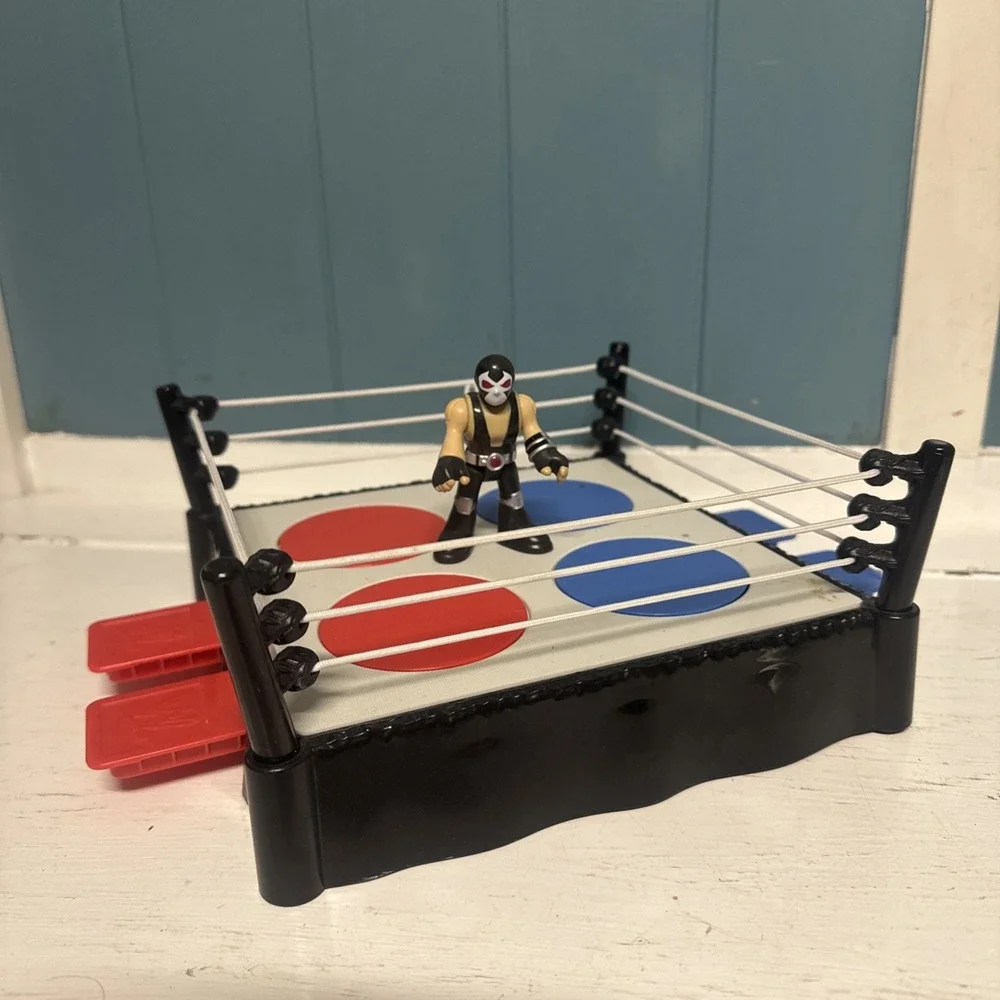 WWE Mattel Rumblers Blast And Bash Mini Wrestling Ring Imaginext Action Figures‎
